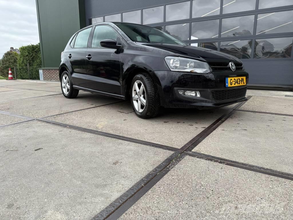 Volkswagen Polo Carros