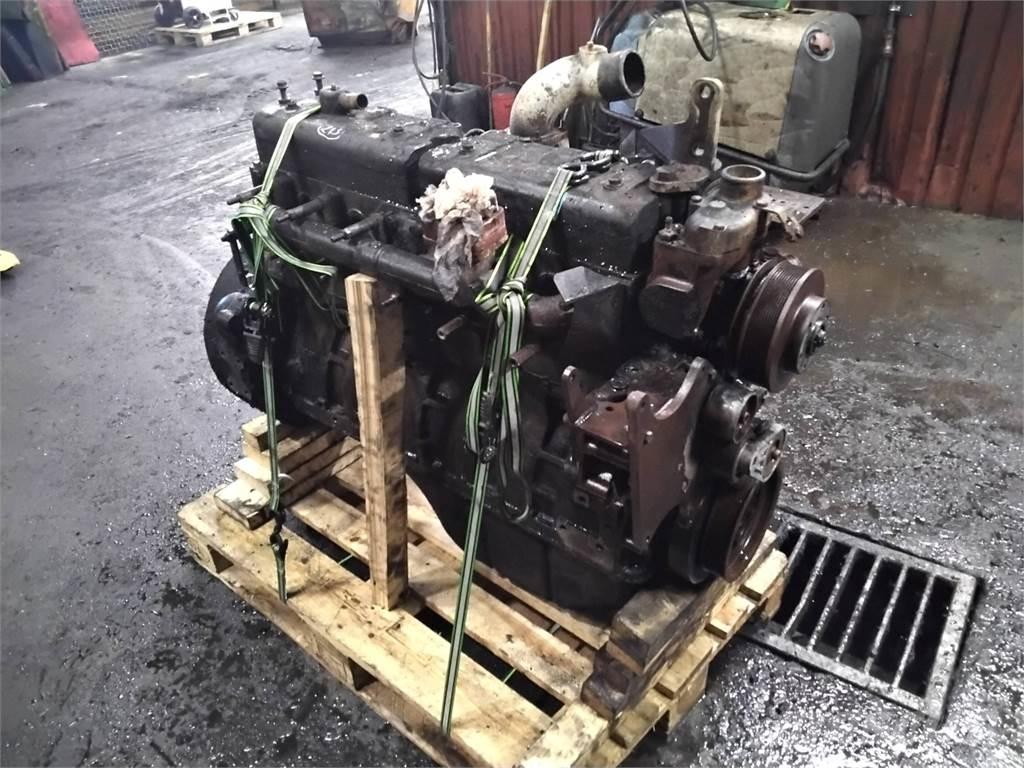 Sisu Komatsu 895 Motores