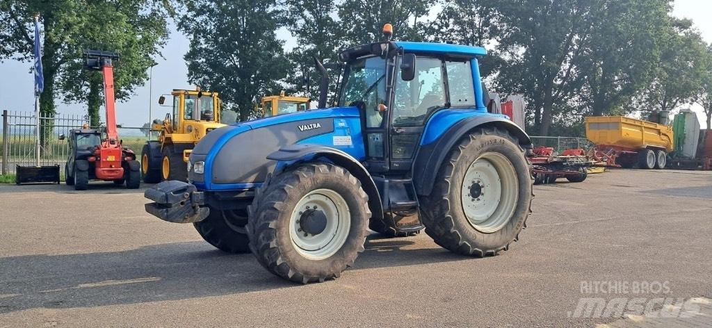 Valtra T160 Tractores