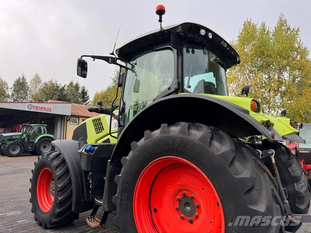 CLAAS AXION 800 CIS Tractores
