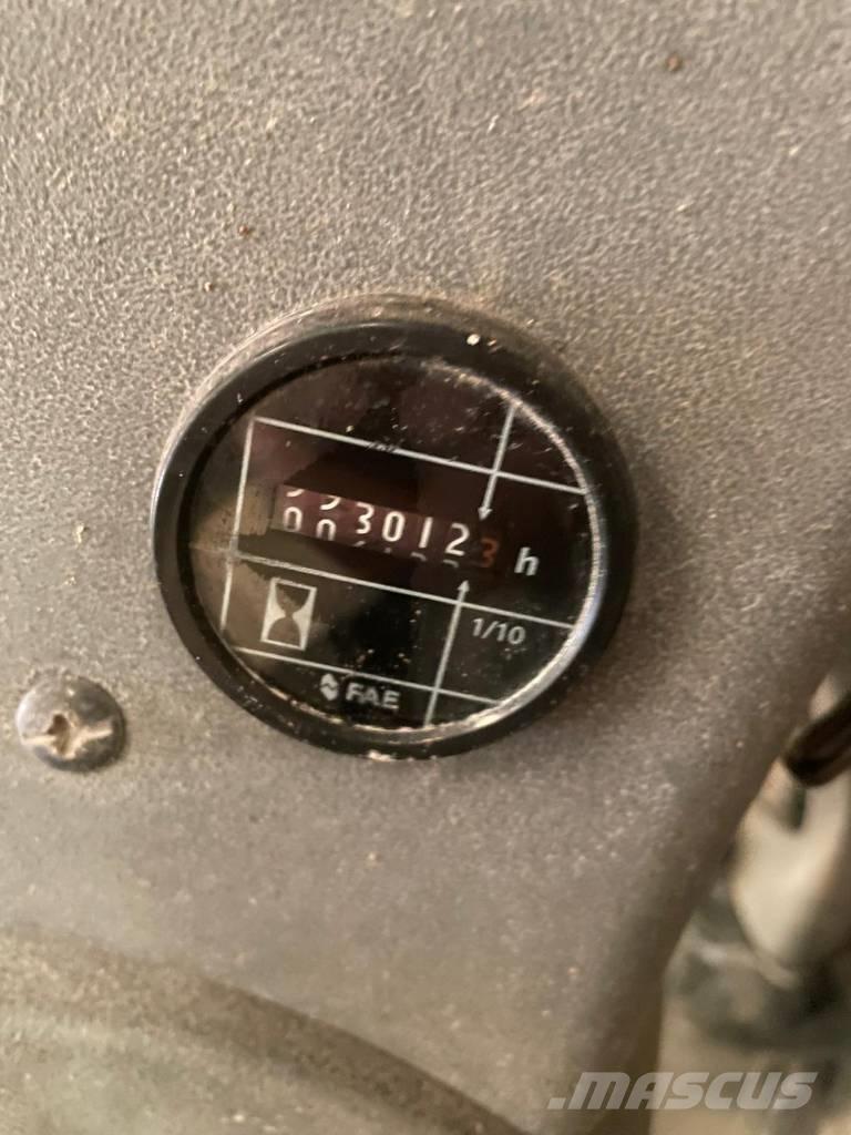 New Holland W 270 B Cargadoras sobre ruedas