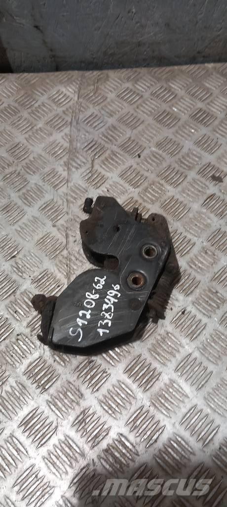 Scania 94 D.  1383496 Cabinas