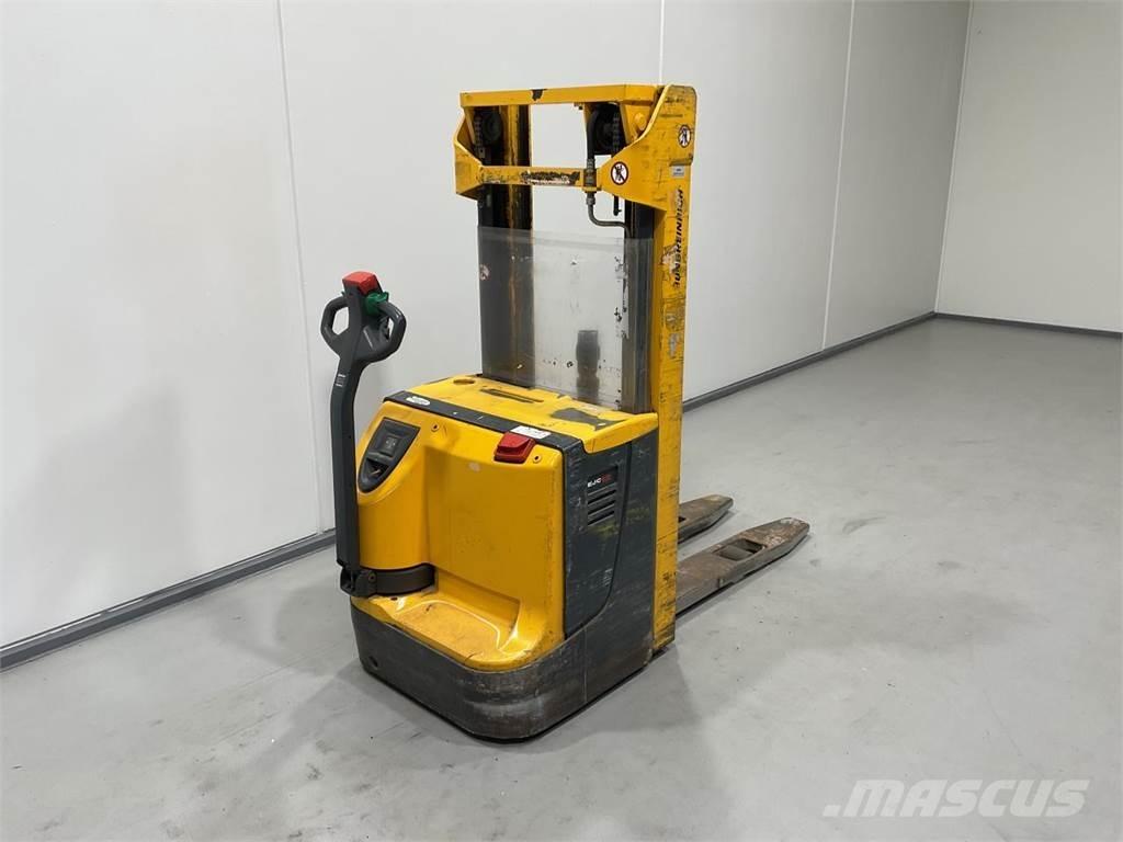 Jungheinrich EJC12 Apiladoras eléctricos