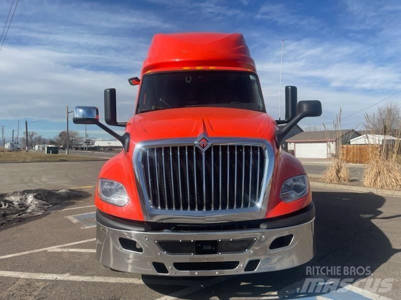 International LT Camiones tractor