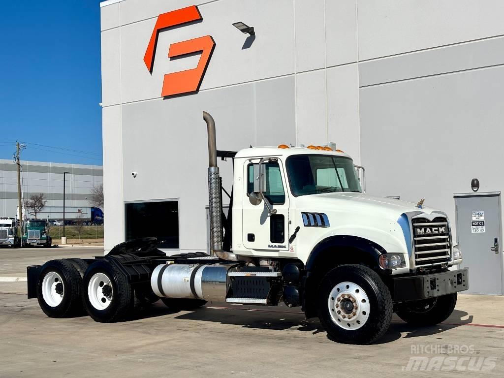 Mack Granite Camiones tractor