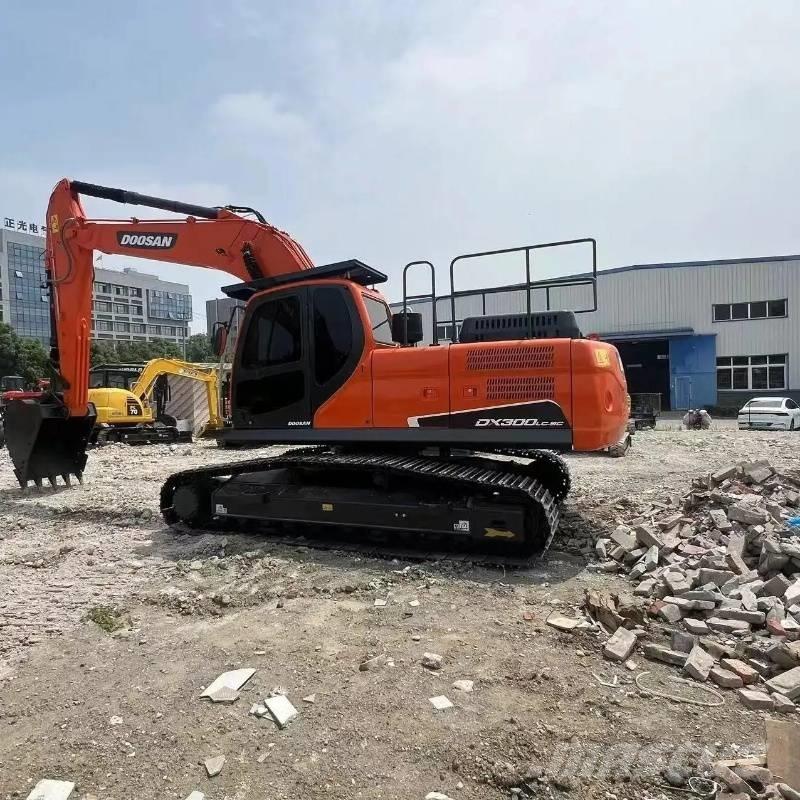 Doosan DX 300 Excavadoras sobre orugas