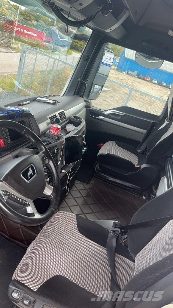 MAN TGX 35.510 Camiones elevadores de gancho