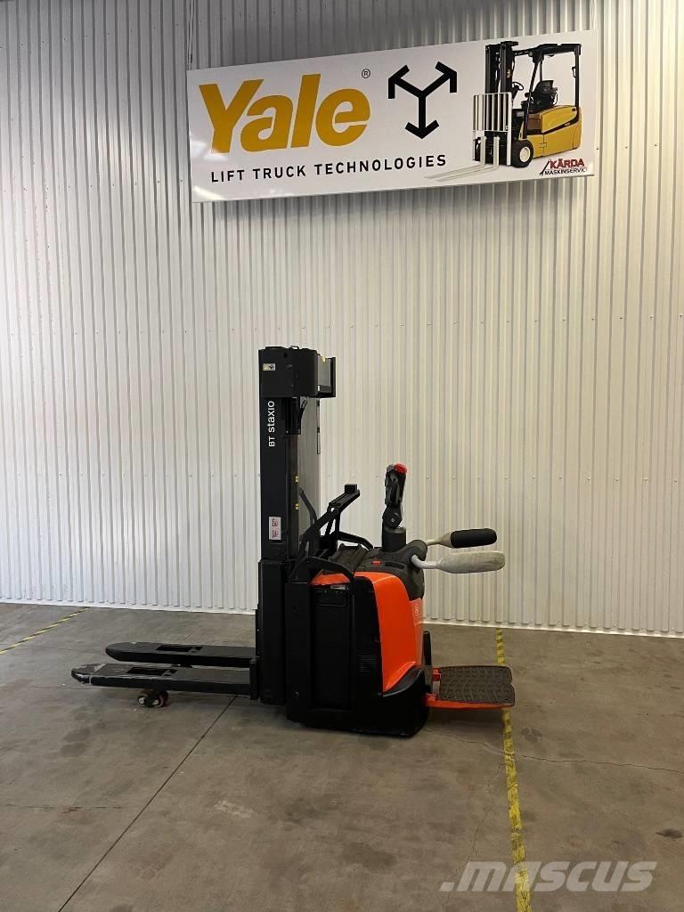 BT SPE140L Montacargas manual