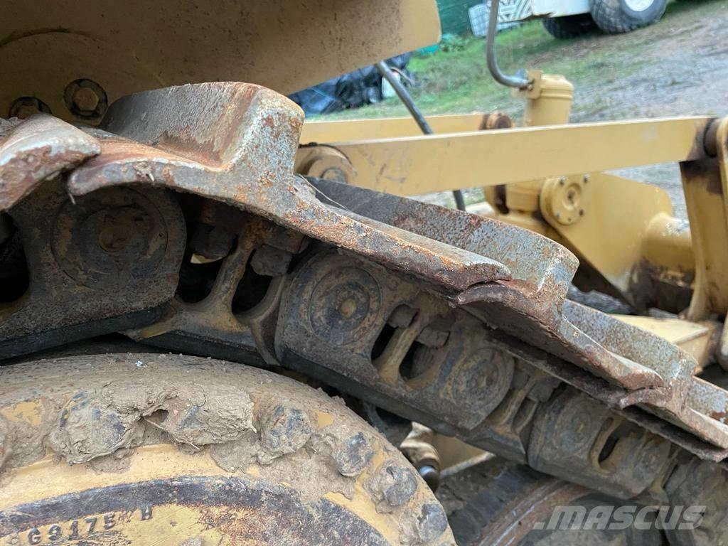 CAT D 6 T XL Buldozer sobre oruga