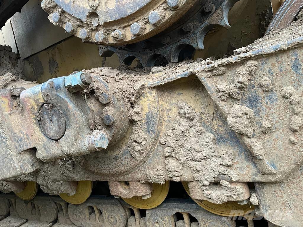 CAT D 6 T XL Buldozer sobre oruga