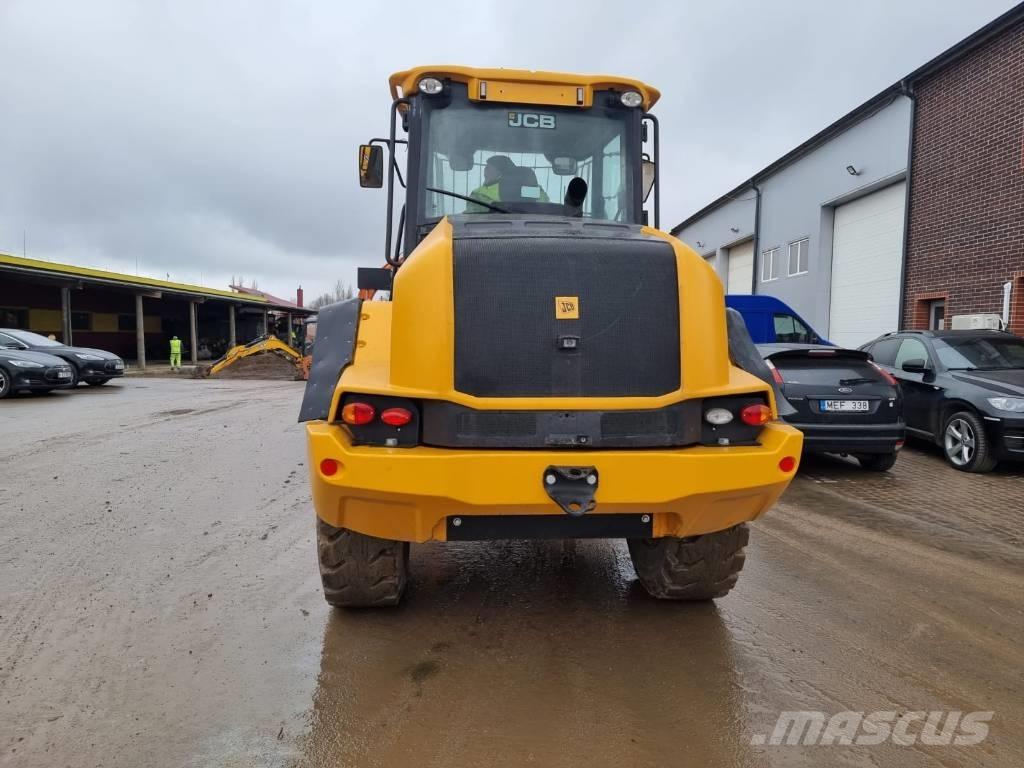 JCB 411 + 4 Cargadoras sobre ruedas