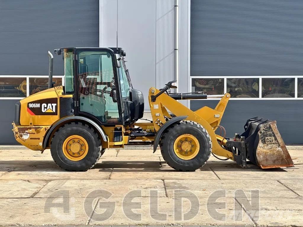 CAT 906M - NEW TYRES Cargadoras sobre ruedas