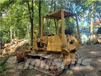 Komatsu D 31 A-17 Buldozer sobre oruga