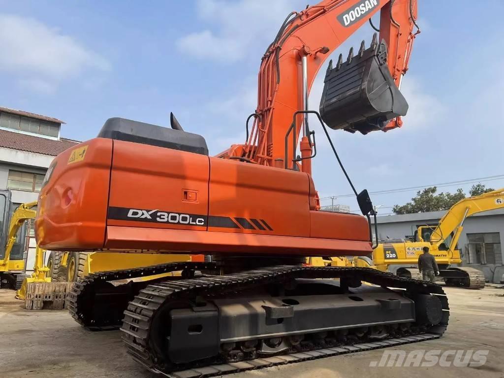 Doosan DX300LC Excavadoras sobre orugas