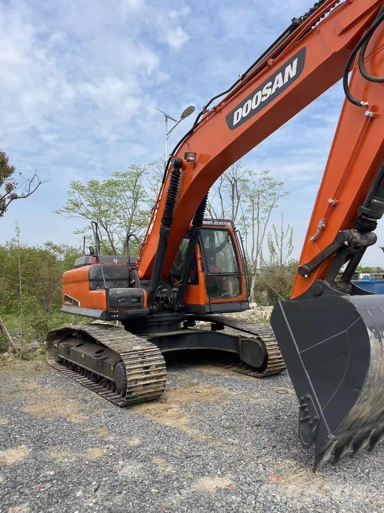 Doosan DX 300 LC Excavadoras sobre orugas