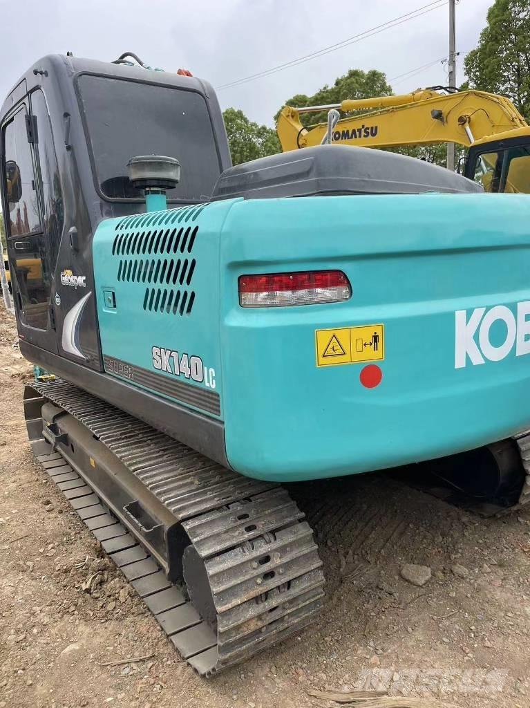 Kobelco SK140 Excavadoras sobre orugas