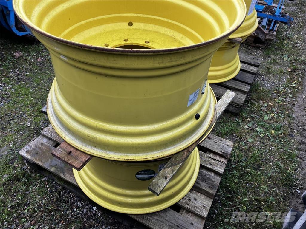 John Deere 18x30 Ruedas