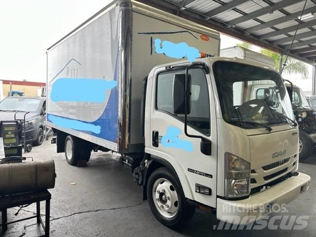 Isuzu NPR Camiones con caja de remolque