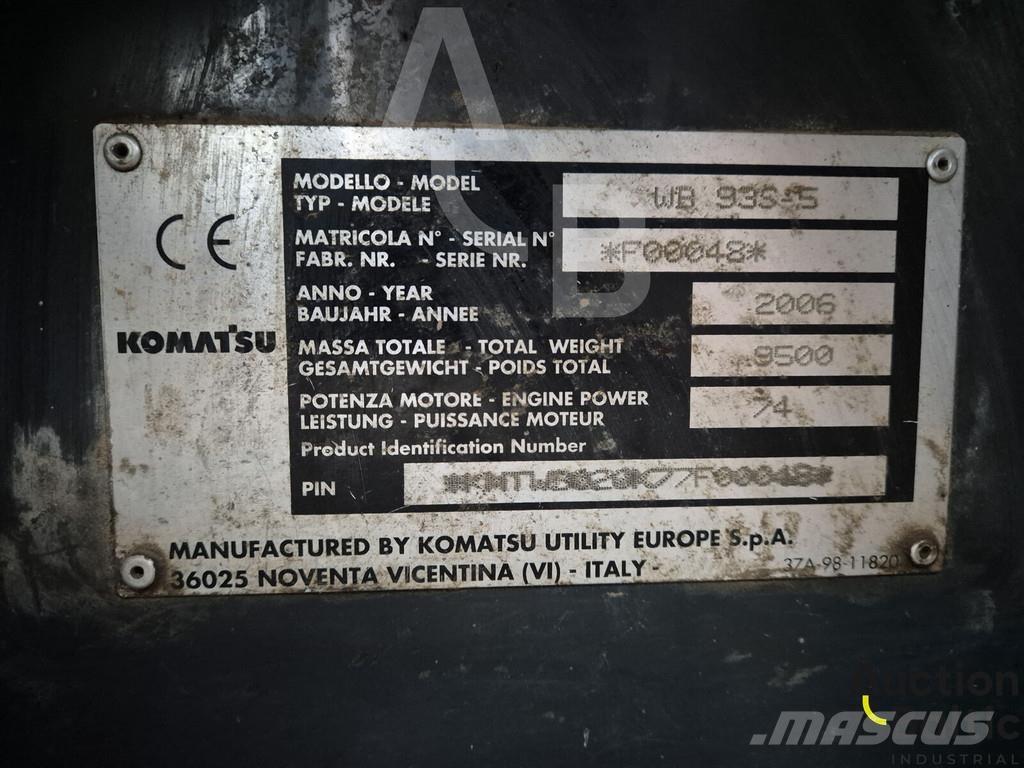 Komatsu WB93S-5 Retrocargadoras