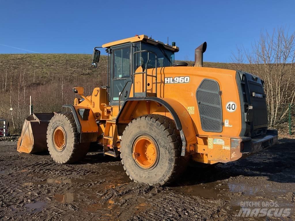 Hyundai HL 960 Cargadoras sobre ruedas