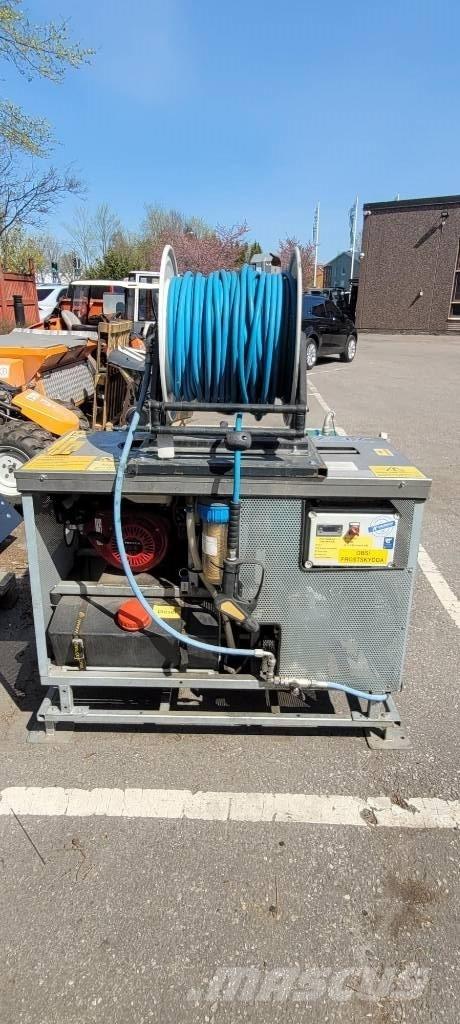 K-Heat Compact 9/110 Otras máquinas de jardinería y limpieza urbana