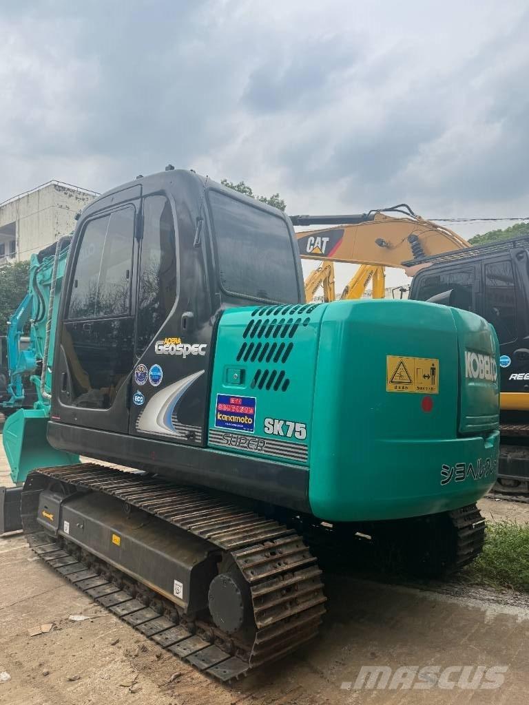 Kobelco SK 75 Excavadoras 7t - 12t