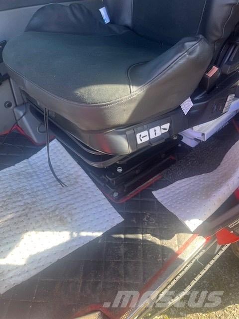 Komatsu 931 XC Cosechadoras