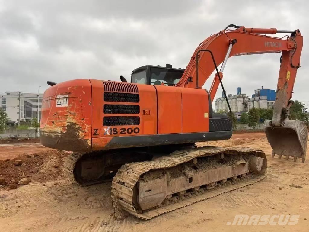Hitachi ZX 200 Excavadoras sobre orugas