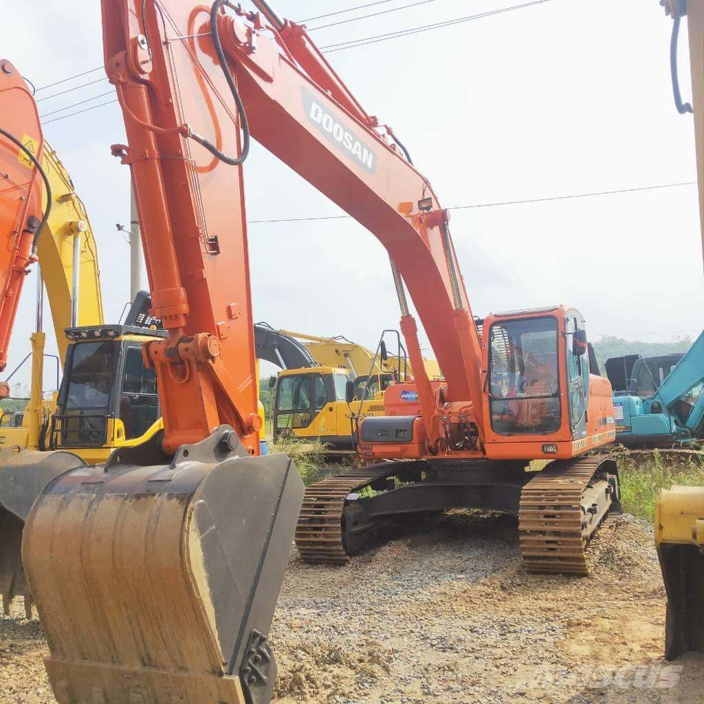 Doosan DX 300 LC Excavadoras sobre orugas