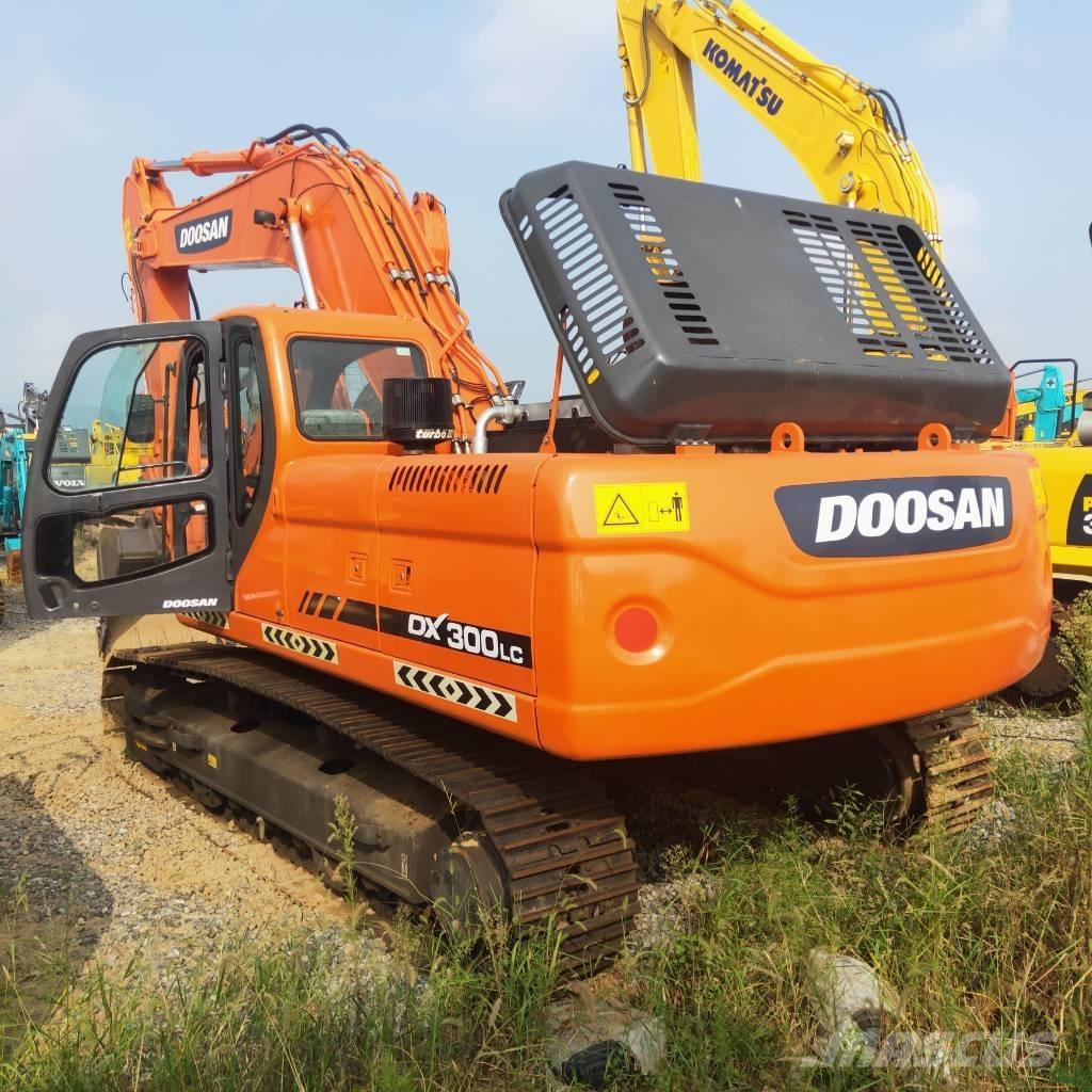 Doosan DX 300 LC Excavadoras sobre orugas