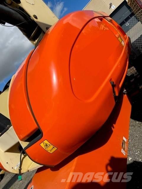 JLG 860 SJ Plataformas con brazo de elevación telescópico