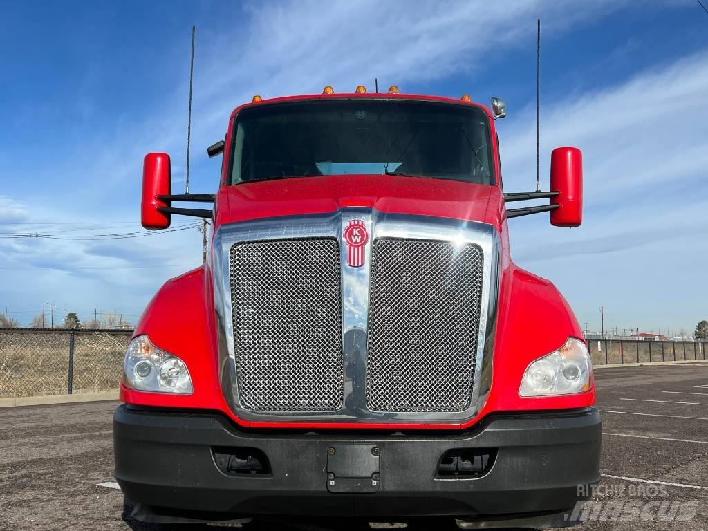 Kenworth T 680 Camiones tractor