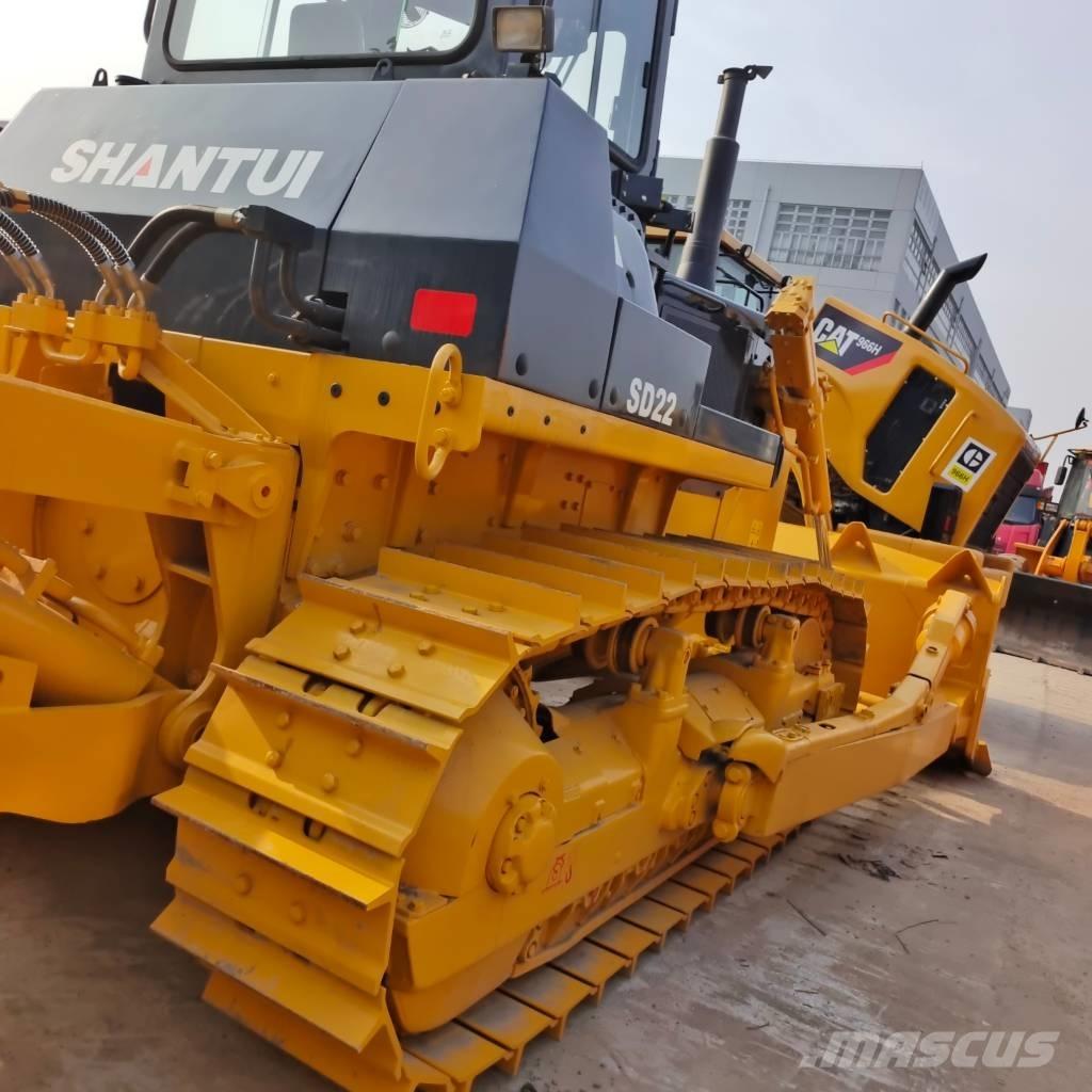 Shantui SD 22 Buldozer sobre oruga