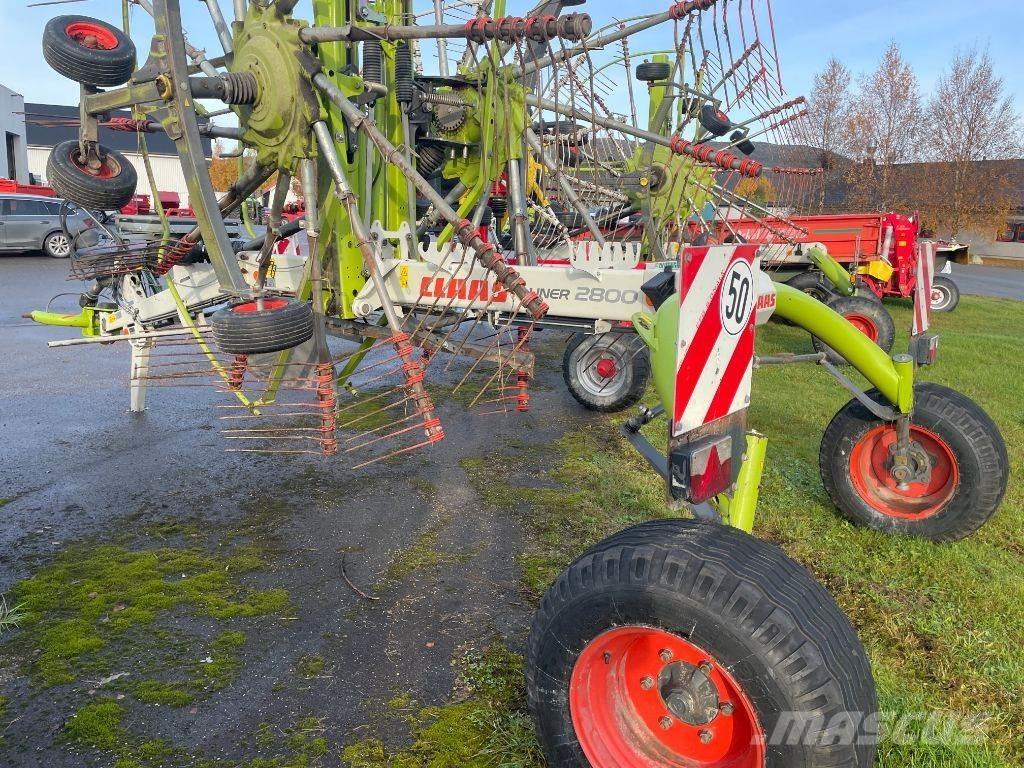 CLAAS Liner 2800 Rastrilladoras y rastrilladoras giratorias