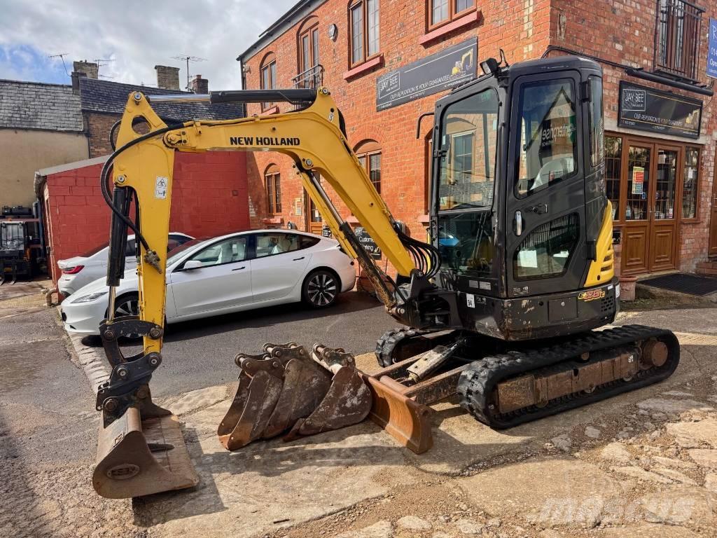 New Holland E26C Miniexcavadoras