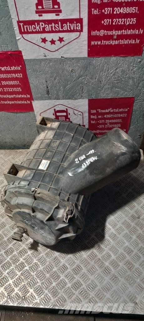 Scania 94 D.    1335674 Cabinas