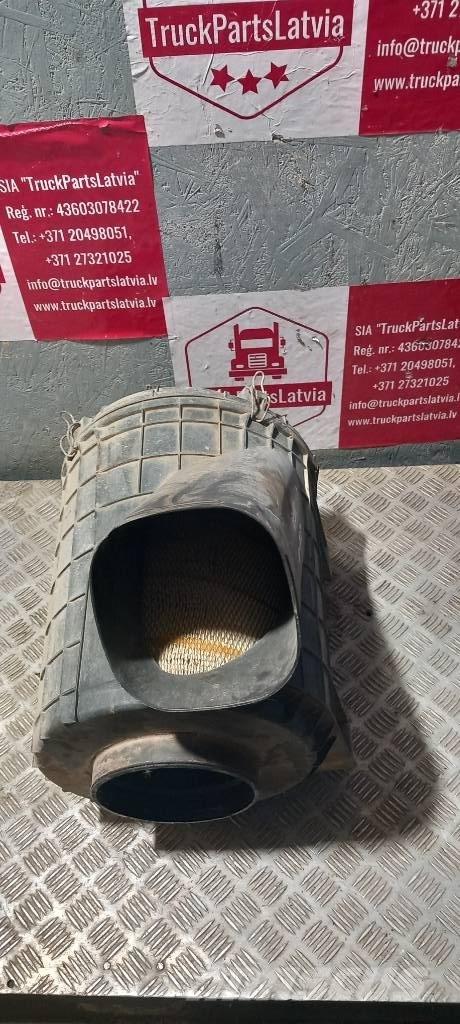 Scania 94 D.    1335674 Cabinas