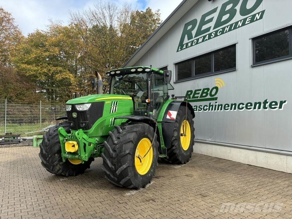 John Deere 6215R Tractores