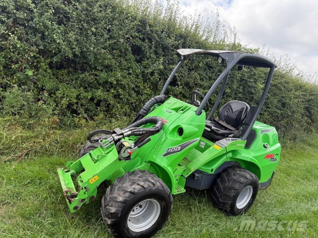 Avant 755 i Minicargadoras