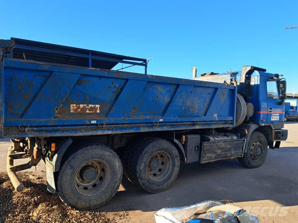 Tatra T 815-2 Terno Bañeras basculantes usadas