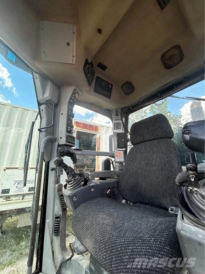 CAT 140 M 2 Niveladoras