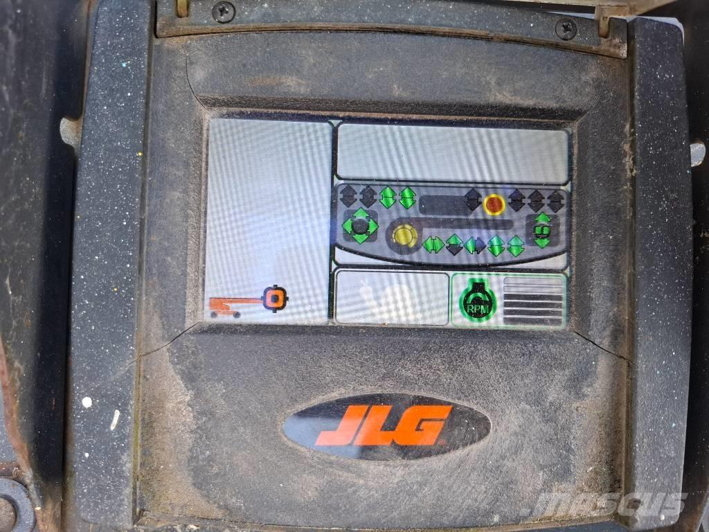 JLG 1500 SJ Plataformas con brazo de elevación telescópico