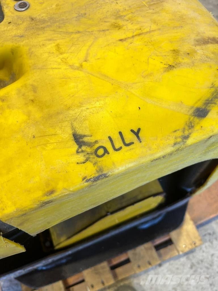 Atlas Copco LG 300 Compactadoras de suelo