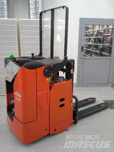 Linde L12LS-03 Apiladoras eléctricos