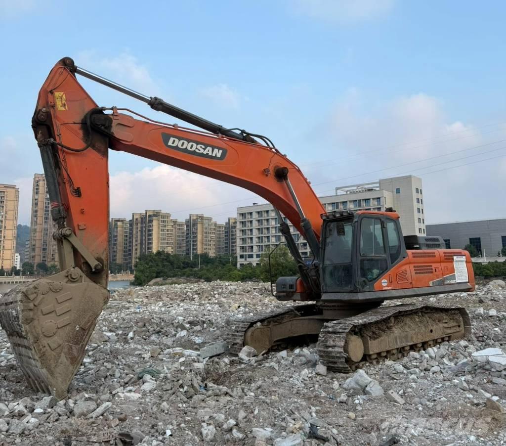 Doosan DX380LC-9C Excavadoras sobre orugas