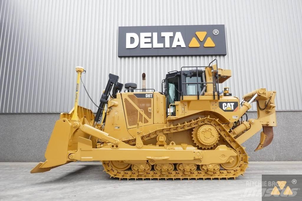 CAT D8T Buldozer sobre oruga