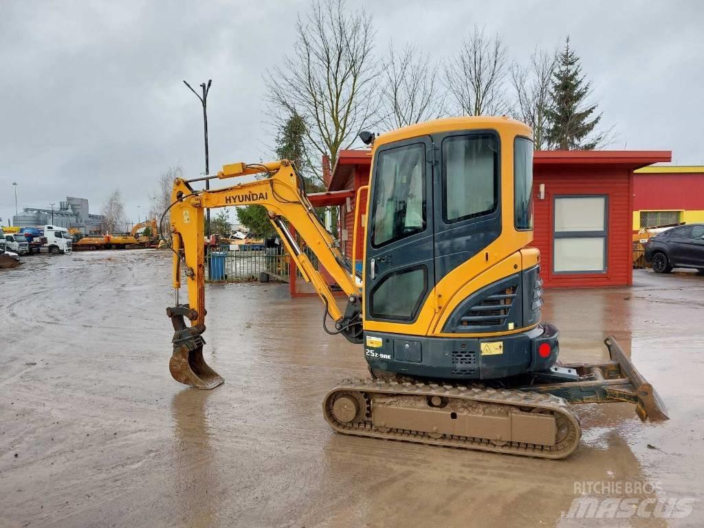 Hyundai R25Z-9AK Miniexcavadoras