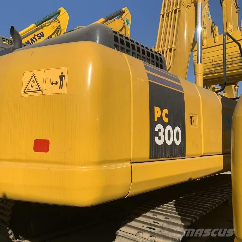 Komatsu PC 300-7 Excavadoras sobre orugas