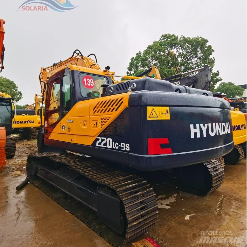 Hyundai R220LC-9S Excavadoras de ruedas