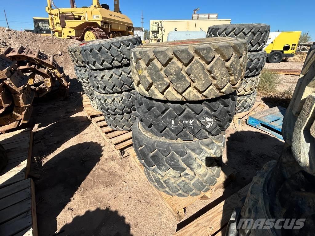 Bobcat 12x16.5 Tires Llantas